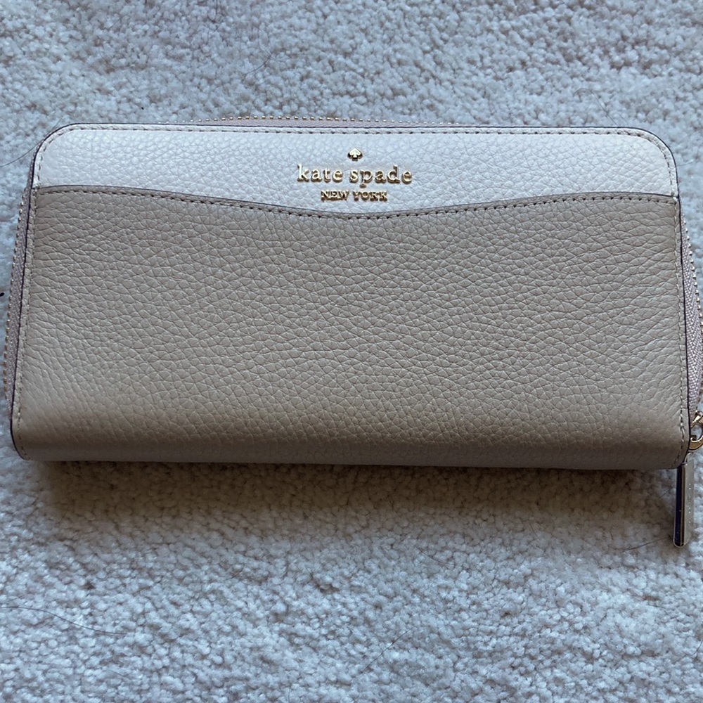 NWT Kate Spade wallet